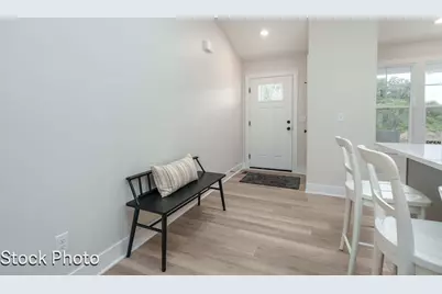 1593 N Village Circle, Kalamazoo, MI 49009 - Photo 3