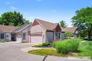 3393 English Hills Dr NW, Grand Rapids, MI 49544 - Photo 29