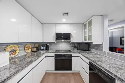 57 Campau Circle NW #2305, Grand Rapids, MI 49503 - Photo 11