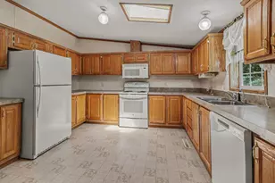 3757 W Woodview Dr, Ludington, MI 49431 - Photo 3