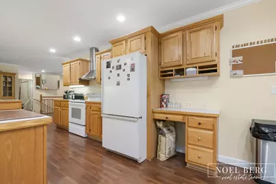 3535 S Sheridan Drive, Muskegon, MI 49444 - Photo 9