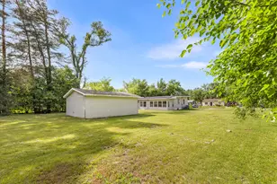 201 Taylor Ave, Battle Creek, MI 49037 - Photo 13