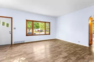 201 Taylor Ave, Battle Creek, MI 49037 - Photo 3