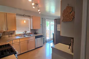 8114 Mellowwood Dr, Jenison, MI 49428 - Photo 3