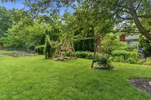 2452 Moore Pl, Howell, MI 48843 - Photo 43
