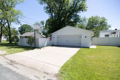 170 Floral Drive, Battle Creek, MI 49015 - Photo 3