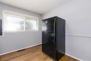 20458 Indiana St, Detroit, MI 48221 - Photo 9