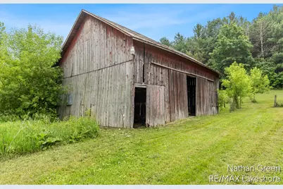 2122 Coats Grove Road, Hastings, MI 49058 - Photo 23