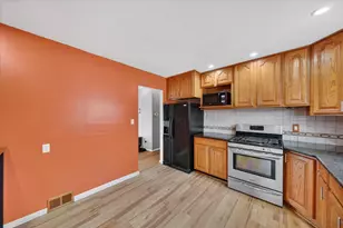 6950 Mohican Ln, Westland, MI 48185 - Photo 13