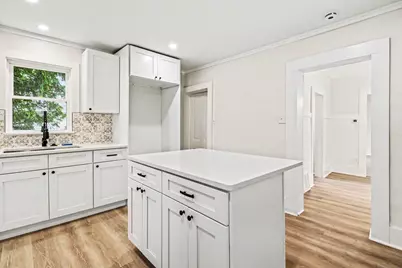 319 N Rowe Street, Ludington, MI 49431 - Photo 21