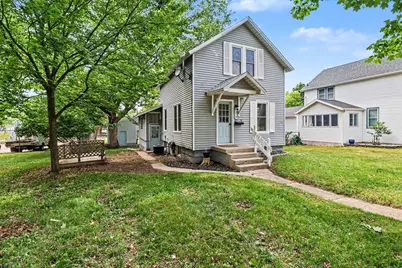 319 N Rowe Street, Ludington, MI 49431 - Photo 1