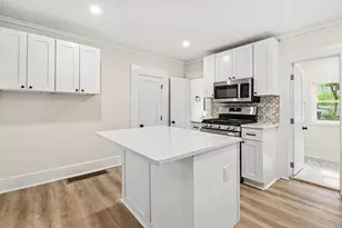 319 N Rowe St, Ludington, MI 49431 - Photo 19