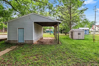 319 N Rowe Street, Ludington, MI 49431 - Photo 41