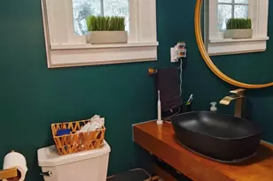 1045 Brownwood Ave NW, Grand Rapids, MI 49504 - Photo 9