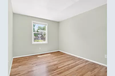 726 Garland Circle #D, Kalamazoo, MI 49008 - Photo 11
