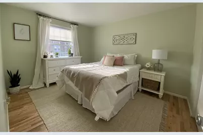 726 Garland Circle #D, Kalamazoo, MI 49008 - Photo 13
