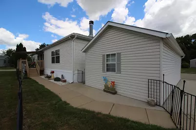 823 Raisin River Road, Three Rivers, MI 49093 - Photo 9