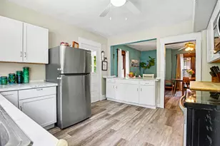 332 High View St, Watervliet, MI 49098 - Photo 9