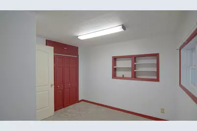 113 W 5th Street, Buchanan, MI 49107 - Photo 9