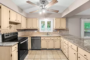 823 Newgate Rd, Kalamazoo, MI 49006 - Photo 7