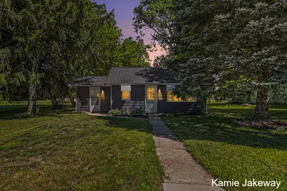 1012 Masonic Street, Belding, MI 48809 - Photo 3