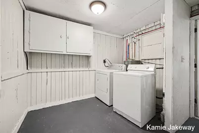 1012 Masonic Street, Belding, MI 48809 - Photo 17