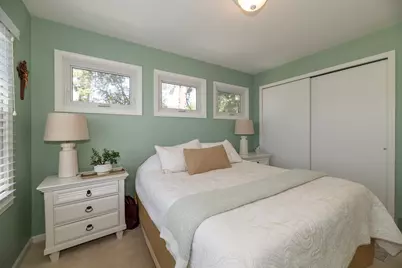 1401 E Crooked Lake Drive, Kalamazoo, MI 49009 - Photo 17