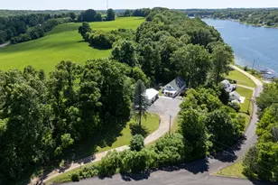 6973 Ackers Pt Dr, Delton, MI 49046 - Photo 37
