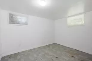 182 Summit St, Pontiac, MI 48342 - Photo 15