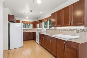 1343 Calhoun St, Kalamazoo, MI 49006 - Photo 5