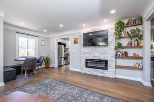 332 Normandy Rd, Royal Oak, MI 48073 - Photo 11