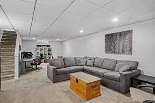 2621 Elmwood Dr SE, Grand Rapids, MI 49506 - Photo 25