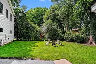 2621 Elmwood Dr SE, Grand Rapids, MI 49506 - Photo 33