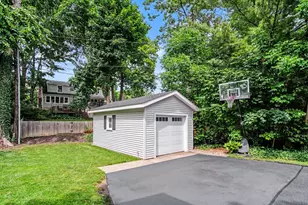 2621 Elmwood Dr SE, Grand Rapids, MI 49506 - Photo 31