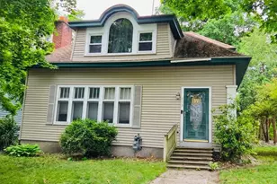 419 W Cass St, Greenville, MI 48838 - Photo 1