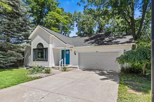3828 Cook Ct SW, Wyoming, MI 49519 - Photo 3