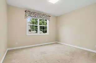 6945 Hunters Creek, Kalamazoo, MI 49048 - Photo 15