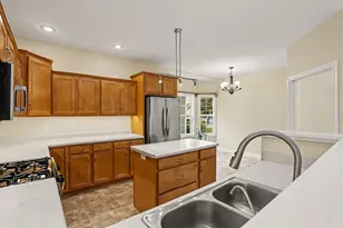 6945 Hunters Creek, Kalamazoo, MI 49048 - Photo 7