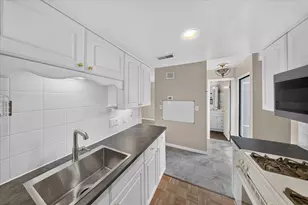 9579 Harbour Cove Ct, Ypsilanti, MI 48197 - Photo 5