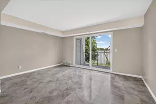 9579 Harbour Cove Ct, Ypsilanti, MI 48197 - Photo 13