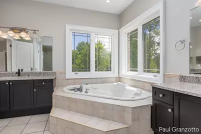 5578 Blackberry Bluff Court SE, Kentwood, MI 49512 - Photo 21