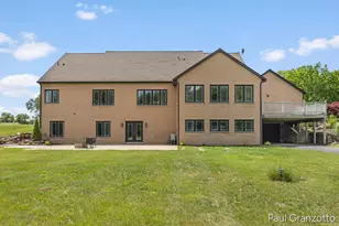5578 Blackberry Bluff Ct SE, Kentwood, MI 49512 - Photo 59