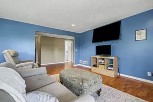 10264 Summerwood Dr, Zeeland, MI 49464 - Photo 11
