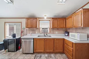 4498 Yuma Dr, Jackson, MI 49201 - Photo 15