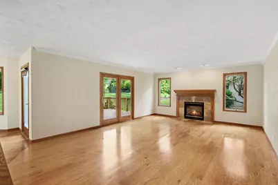 107 Westchester Way, Battle Creek, MI 49015 - Photo 5