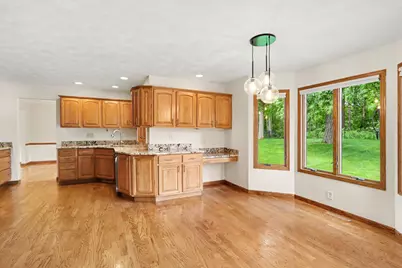 107 Westchester Way, Battle Creek, MI 49015 - Photo 11