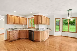 107 Westchester Way, Battle Creek, MI 49015 - Photo 9