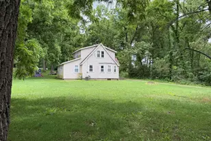 1615 Gilletts Lake Rd, Jackson, MI 49201 - Photo 7