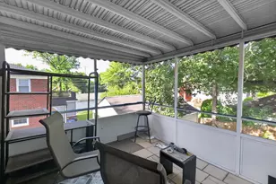 9884 W Outer Dr W, Detroit, MI 48223 - Photo 25