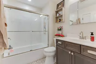 257 Thelma Dr, Battle Creek, MI 49014 - Photo 13